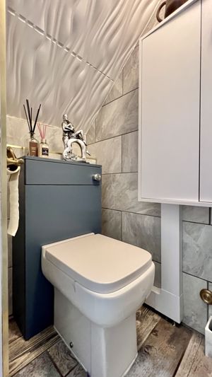 Photo 9- click for photo gallery